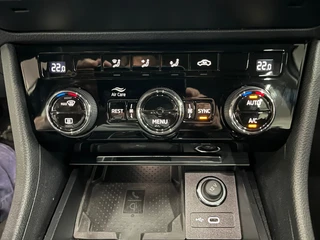 Skoda Superb Combi 1.5 TSI ACT Business Edition / NL auto / eerste eigenaar / automaat / 35