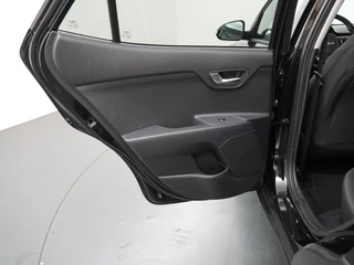 Kia Stonic 1.0 T-GDi MHEV DynamicPlusLine  - Apple Carplay/Android Auto - Cruise Control - Climate Control - Navigatie - Stuur/Stoel Verwarming - Fabrieks garantie tot 04-2032 of 150.000km fabrieksgarantie / 37