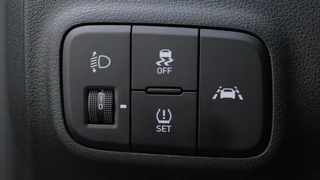 Hyundai i10 1.0 Comfort 5-zits All Seasons | Carplay | / 19