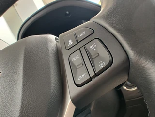 Suzuki Vitara 1.5 HYBRID STYLE AUTOMAAT  Adaptive Cruise | Dodehoeksensoren | Keyless / 22