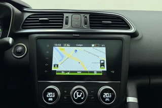 Renault Kadjar 1.3 TCe Intens | Apple carplay/Android auto | Trekhaak | Cruise control | Climate control | Achteruitrijcamera | Panoramadak | Lichtmetalen velgen 19'' | Stoelverwarming | / 28
