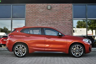 BMW X2 xDrive25e M-Sport  | Sunset Orange | ACC | Leder | Elek-klep / 50