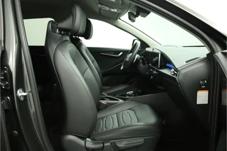 Kia Niro EV Edition Advanced 64.8 kWh - Stoel-/Stuurverwarming - Apple Carplay/Android Auto - Adaptieve Cruise Control - Fabrieksgarantie t/m 2031 / 35