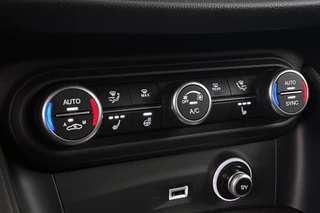 Alfa Romeo Stelvio 2.0T 280pk AWD Veloce Carplay Adaptieve Cruise Leder Memory / 24