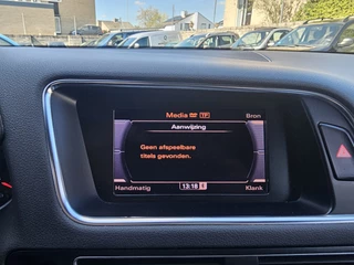 Audi Q5 2.0 TFSI quattro Pro Line NAVI LEER TEL PDC CC / 26