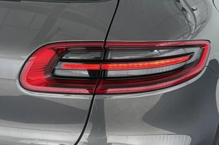 Porsche Macan 3.6 Turbo 1e Eigenaar NL Auto Panoramadak Sportchrono Luchtvering / 24