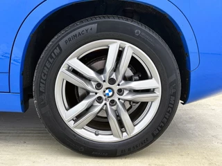 BMW X1 XDrive25e eDrive Edition M Sport | Automaat | Adaptive Cruise | Stoelverwarming | Camera | Navigatie | HUD | Lane assist / 10