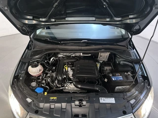 Škoda Fabia 1.0 TSI Style Climate Control App-Connect DAB+ Parkeersensoren / 17