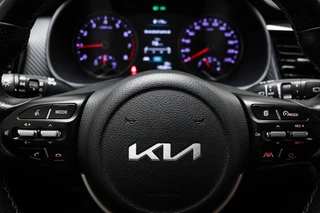 Kia Stonic 1.0 T-GDi MHEV GT-Line | LEDER | STUURVERWARMING | DAB | APPLE | CAMERA / 33