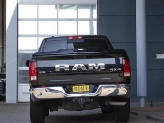 Dodge Ram 1500 5.7 V8 4x4 Crew Cab 5'7 Sport | Dubbele cabine | 3500KG Trekgewicht | Camera voor en achter | Sidesteps | Climate control | Trekhaak | Navigatie | Stoel en stuurverwarming / 5