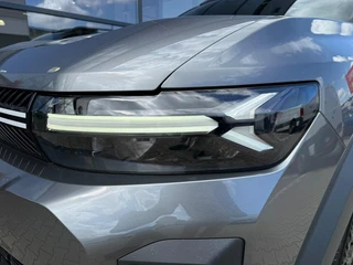 Dacia Bigster 1.8 Hybrid 155 Launch Edition *Schuif-/Kanteldak* / 42