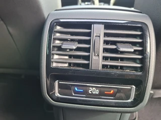 Volkswagen Passat Variant 1.4 TSI PHEV GTE * Panoramadak * Elek. Achterklep * Navigatiesysteem * 18 Inch Velgen * / 13