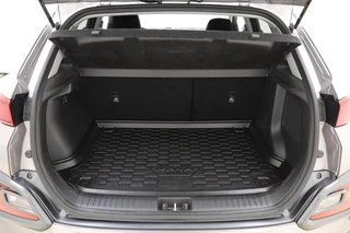 Hyundai Kona 1.0T 120pk Fashion | Navigatie | Trekhaak | Climate control | Achteruitrijcamera | Cruise control | Keyless | Lichtmetalen velgen | Parkeersensoren / 16