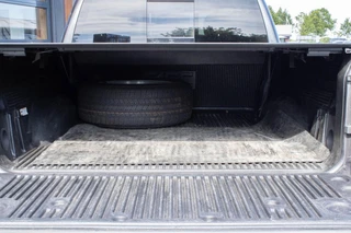 Dodge Ram 1500 4X4 5.7 V8 4x4 Crew Cab Limited / 54