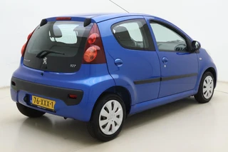 Peugeot 107 1.0 Active 68pk | 5 Deurs | Airco | Radio-CD | Centrale Vergrendeling | Mistlampen | Elektrische ramen | Dealeronderhouden / 2