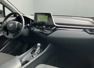 Toyota C-HR 1.8 Hybrid Active AUT  | 1e eigenaar | navigatie | camera | apple carplay | cruise control | 36.000 KM / 17