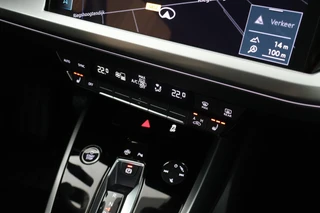 Audi Q4 e-tron 45 265pk quattro Advanced edition 77 kWh SOH 91% Matrix LED Leder Keyless Sonos Stoelverwarming Navigatie / 33