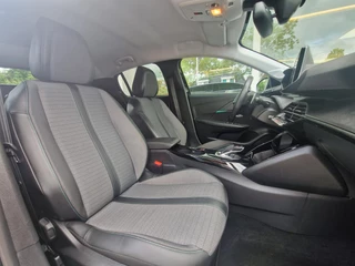 Peugeot 208 1.2T Automaat Allure | Climate & Cruise Control | Parkeersensoren | 17INCH | Applecarplay/Android Auto | / 12