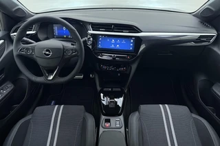 Opel Corsa Electric Long Range GS 51 kWh | NIEUW | tot 429km WLTP | 100kW snelladen | Climate control | Stoel- en stuurverwarming | Achteruitrijcamera | Navi via Apple Carplay/Android Auto | Sportstoelen / 32