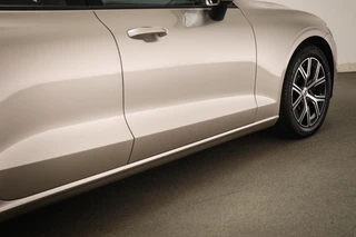 Volvo V60 2.0 B3 Essential | PARK ASSIST PACK | CLIMA | DAB | APPLE | CAMERA / 22