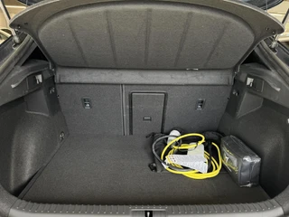 CUPRA Formentor 1.4 TSI e-Hybrid | Automaat | Clima | ACC | PDC Achter | Carplay | DAB | Stuurwiel verwarmd | ( Vestiging - Nieuwegein ) / 38
