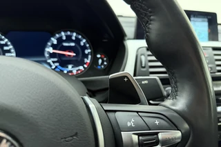 BMW 3-serie Gran Turismo 320i High Executive Edition | Lederen bekleding | M Sport pakket | Trekhaak | Stoelverwarming | Keyless | Navigatie | Weinig kilometers | Climate control / 26