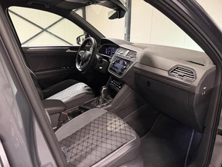 Volkswagen Tiguan 1.5 TSI R-Line Pano Virtual Harman Kardon / 29
