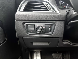 BMW 1-serie M140i xDrive | Stoelverwarming | Cruise Control | Navigatie / 22