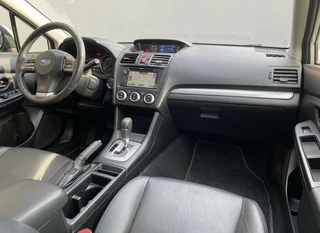 Subaru XV 2.0i Premium AWD 150 pk AUT  | dealer onderhouden | navigatie | leer | schuif-/kanteldak | cruise control | camera / 19