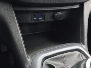 Hyundai i10 1.0i Comfort Bluetooth | All-seasons | Cruise control / 30