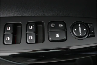 Kia Picanto 1.0 DPI DynamicLine  - Achteruitrij camera - Navigatie - Airco - Fabrieksgarantie tot 07-2032 / 19