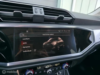 Audi Q3 45 TFSI e S-Line / Pano / Leder / El.Trekh. / Camera / 25