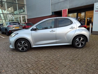 Toyota Yaris Hybrid 115 DYNAMIC STOEL/STUURVERW PARK-SENSOREN BLIND SPOT CAMERA KEYLESS 16'' LM-VELGEN CAMERA NAVI CLIMA AD-CRUISE APPLE/ANDROID / 6