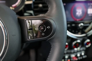 MINI 3-deurs 1.5 Cooper Classic  | PANO | HUD | CAMERA | KEYLESS | LEDER | / 26