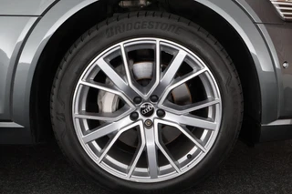 Audi e-tron 55 408pk quattro S edition 95 kWh SOH 94% HUD Elec stoelen Memory Camera ACC S-Line / 44