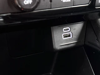 Jeep COMPASS 1.5T e-Hybrid Upland Automaat | Adaptive Cruise | Stoelverwarming/verkoeling | Camera | Leder | Parkeersensoren | BTW / 37