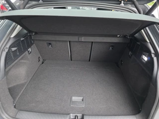 Audi Q2 35 TFSI CoD Sport Edition | PANO | B&O | NAVI | CLIMA / 11