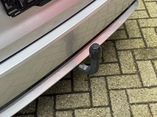 Toyota Corolla 1.8 Hybrid Business TREKHAAK STUUR+STOELVERWARMING ELEKTR. ACHTERKLEP / 25