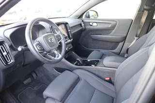 Volvo C40 Recharge Core 69 kWh|Camera|Panoramadak|Carplay|Navi| / 7