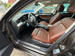 Volkswagen Passat Variant 1.4 TSI ACT Highline Business R / Pano / Massage / Camera / Sportleder / Trekhaak / Zeer mooie auto ! / 22