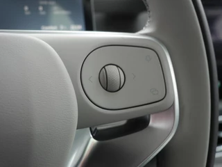 Leapmotor B10 Design ProMax 67.1 kWh | Licht interieur kleur | Navigatie | Rondom camera | 18inch Velgen | Elektrisch bedienbare achterklep | Panoramdak | Stoel verwarming en ventilatie | Stuurverwarming | Uit voorraad leverbaar / 25