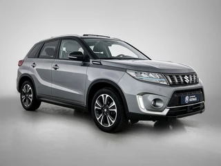 Suzuki Vitara 1.4 Boosterjet Comfort Smart Hybrid | Adaptive Cruise | Stoelverwarming | Navigatie | Camera | Panoramadak / 7