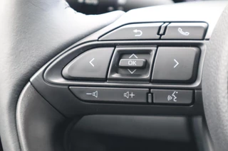 Toyota Yaris HYBRID 115 FIRST EDITION STOEL/STUURVERW DRAADLOOS-LADEN APPLE/ANDROID KEYLESS CLIMA AD-CRUISE 16" LM-VELGEN / 25