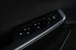 Kia EV6 Light 77.4 kWh | SOH 100% | Trekhaak | ACC | Camera | LED | Keyless | Navigatie | Apple Carplay/Android Auto | Dealeronderhouden | 19" / 34