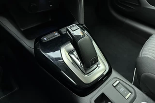Opel Corsa 1.2 Elegance Automaat | Airco | Navigatie | Cruise control | Trekhaak | Lage km stand / 29
