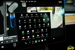 Tesla Model Y Long Range AWD 75 kWh / 21