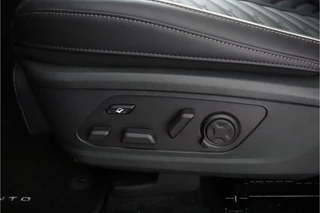 Kia Sorento 1.6 T-GDi Plug-in Hybrid 4WD ExecutiveLine 7p  AWD - FULL OPTIONS - Stoel/Stuurverwarming - 1700kg trekgewicht - Apple Carplay - Android Auto 7 jaar of 150.000km fabrieksgarantie / 42