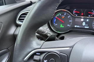 Opel Grandland X 1.6 Turbo Hybrid Elegance Automaat | Lederen bekleding | Stoelverwarming en ventilatie | Electrische achterklep | Keyless | Navigatie | DAB radio / 24