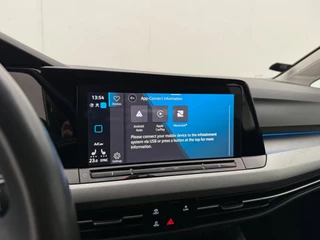 Volkswagen Golf 1.5 eTSI Life Business | Automaat | Adaptive cruise | Stoelverwarming | CarPlay | Camera | Trekhaak / 21