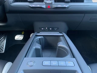 Kia EV9 GT-Line AWD 99.8 kWh | Demo | Stoelverwarming + ventilatie v + a| Navigatie | Schuifdak | Head up display / 21